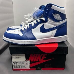 Nike Air Jordan 1 High - Blue and White